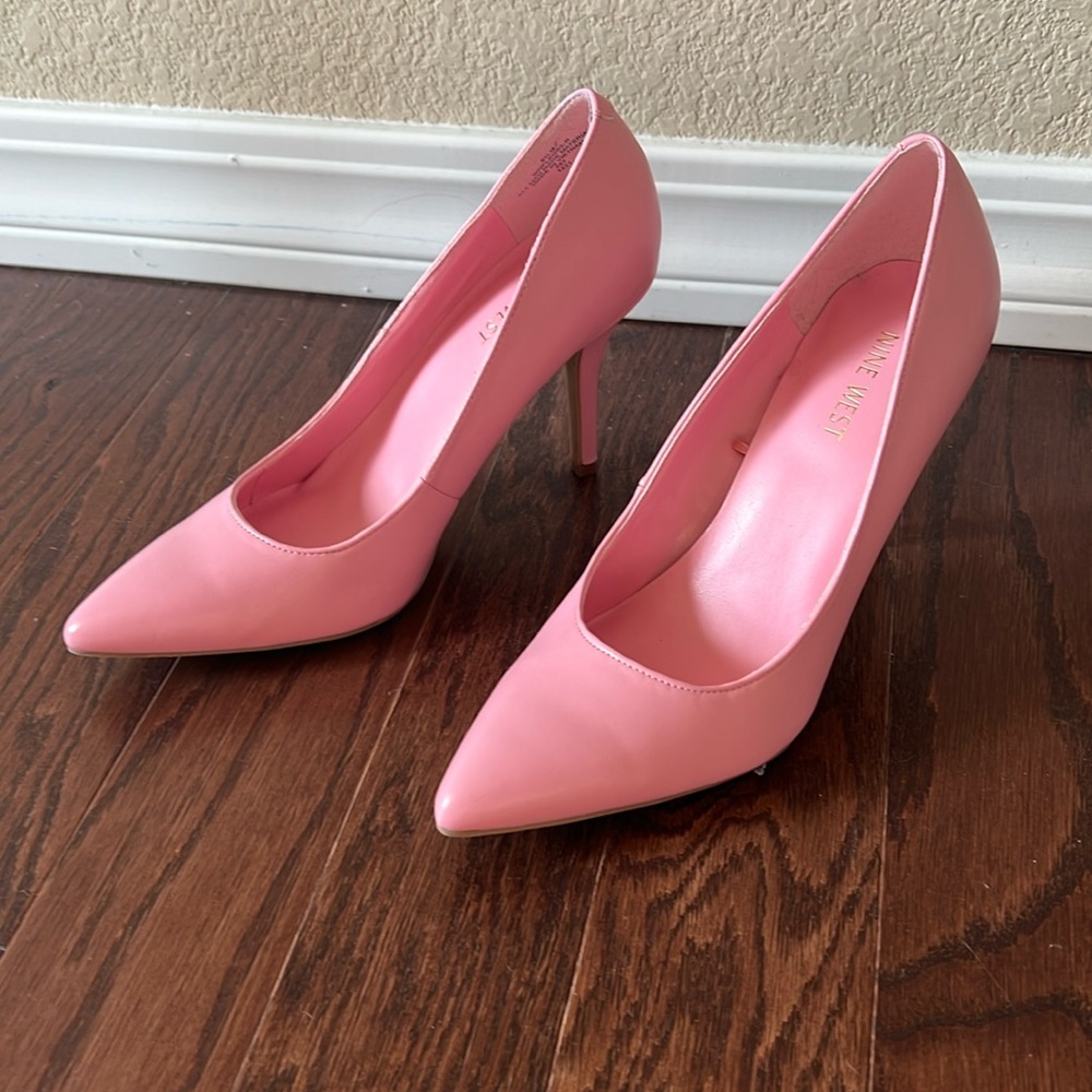 Nine West Pink Pumps